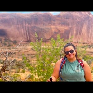 Meet your Posher, Jenn